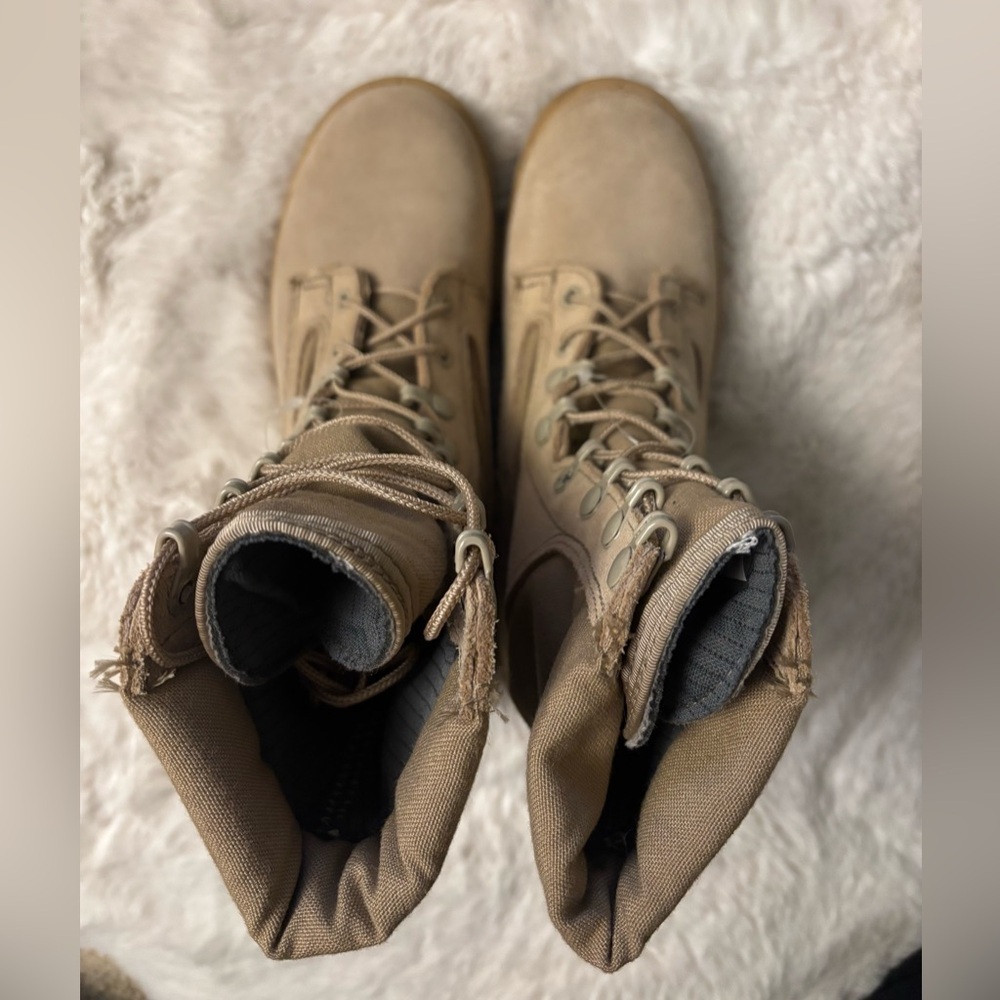 Wellco Deseret Tan HOT WEATHER FLAME RESISTANT VIBRAM SOLE COMBAT BOOT Size 5.5 - Picture 6 of 9